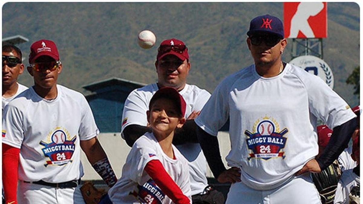 MIGUEL CABRERA realiza una gran faena con su fundación en apoyo a niños y jóvenes.