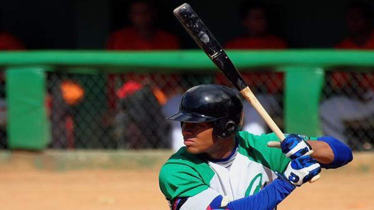 
El cienfueguero Yoan Moncada, de 19 años, realizará el miércoles una presentación en Guatemala para cazatalentos de 30 equipos de las Grandes Ligas interesados en incorporarlo a sus organizaciones.


