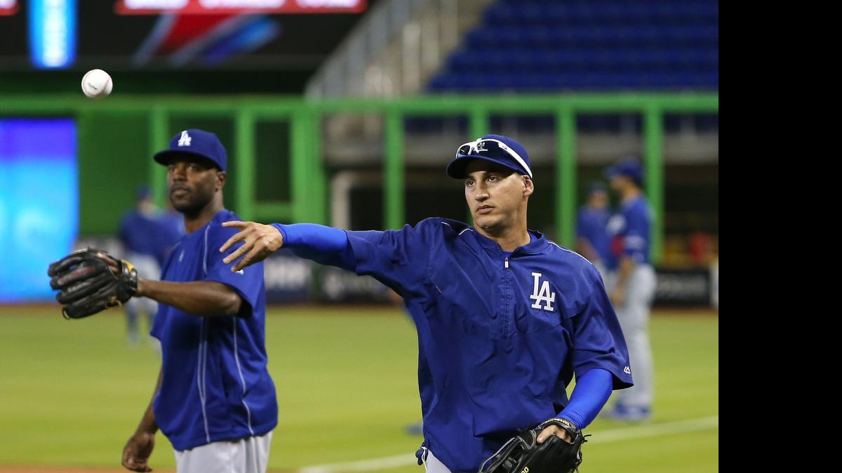 
ALEXANDER GUERRERO durante una práctica en el parque de los Marlins el viernes 26 de junio.

