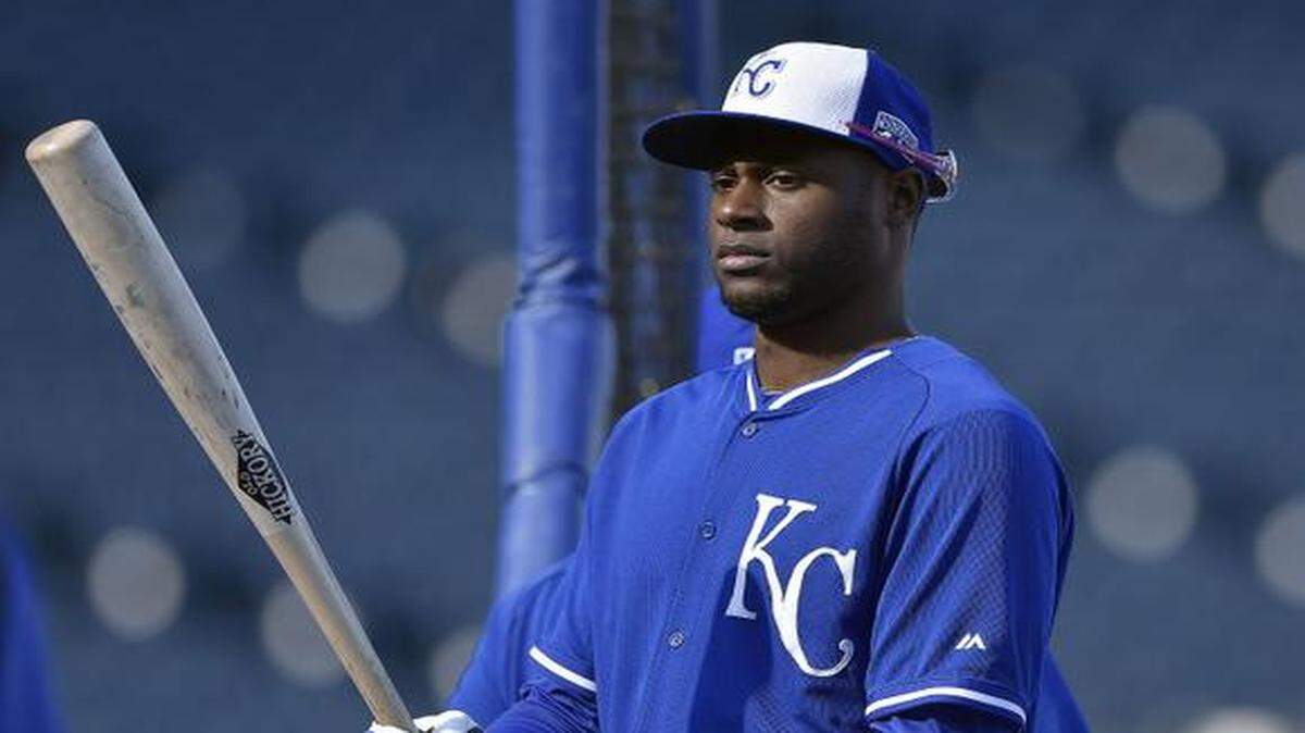 
El jugador de los Reales Lorenzo Cain durante una práctica el 17 de octubre en el Kauffman Stadium en Kansas City.


