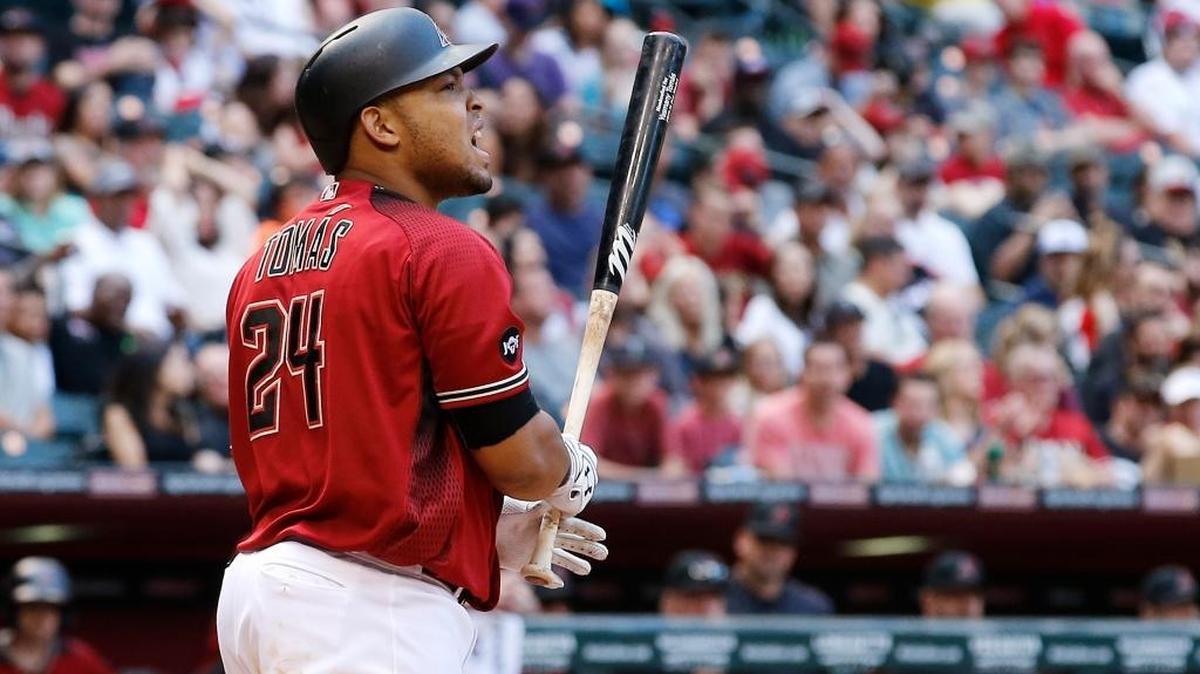 YASMANY TOMÁS batea en un juego del 1 de mayo contra los Rockies en Colorado.
