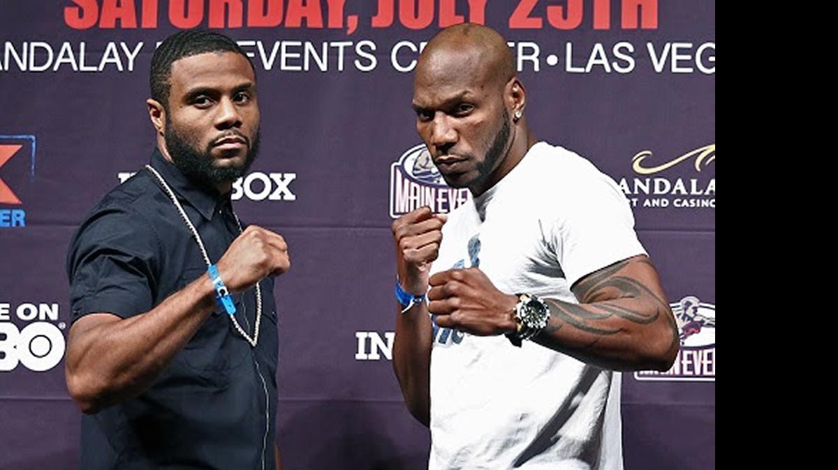
YUNIESKI GONZALEZ y Jean Pascal (izq.) posan al final de la conferencia de prensa celebrada este jueves en Las Vegas.


