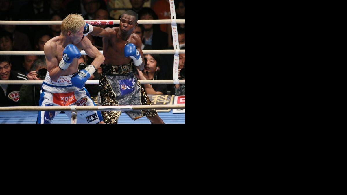
Guillermo Rigondeaux conecta a Hisashi Amagasa, el 31 de diciembre.
