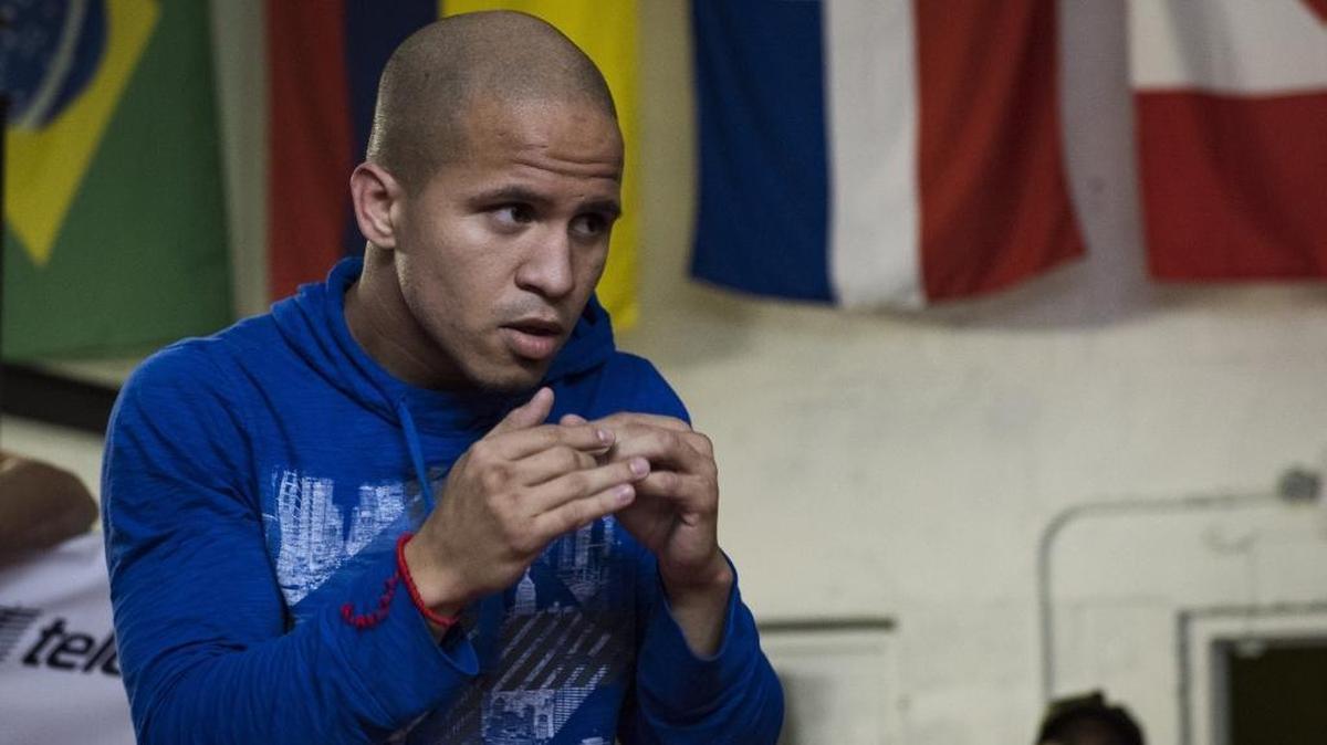EL BOXEADOR cubano Jorge Romero entrena el 13 de diciembre del 2017 para su combate en el Miami Airport Convention Center.