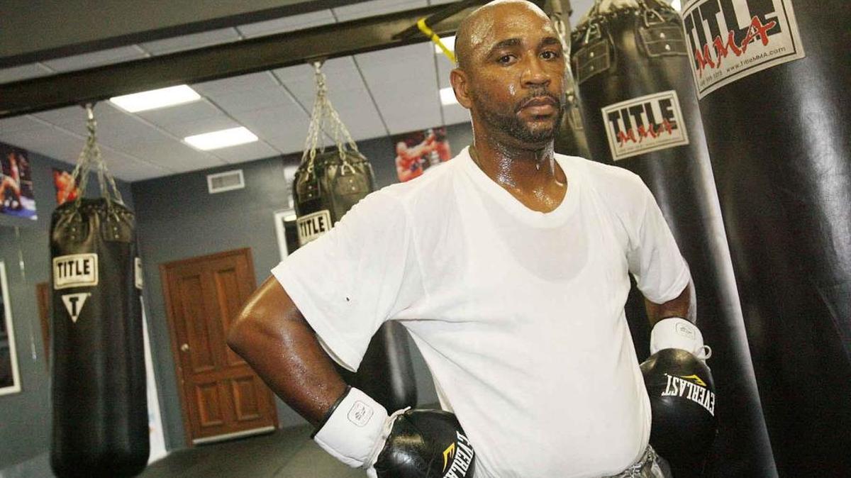 JOEL CASAMAYOR durante un entrenamiento en Miami en el 2011 para la pelea contra Timothy Bradley en Las Vegas.