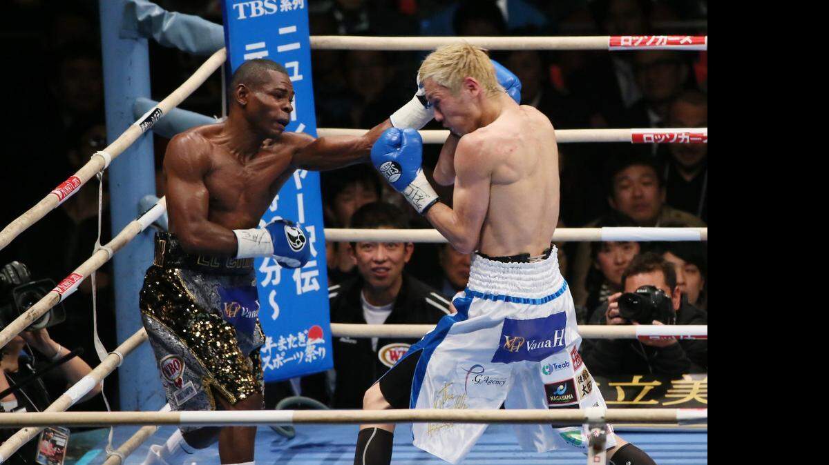 
GUILLERMO RIGONDEAUX al derrotar el 31 de diciembre a Hisashi Amagasa en Osaka.


