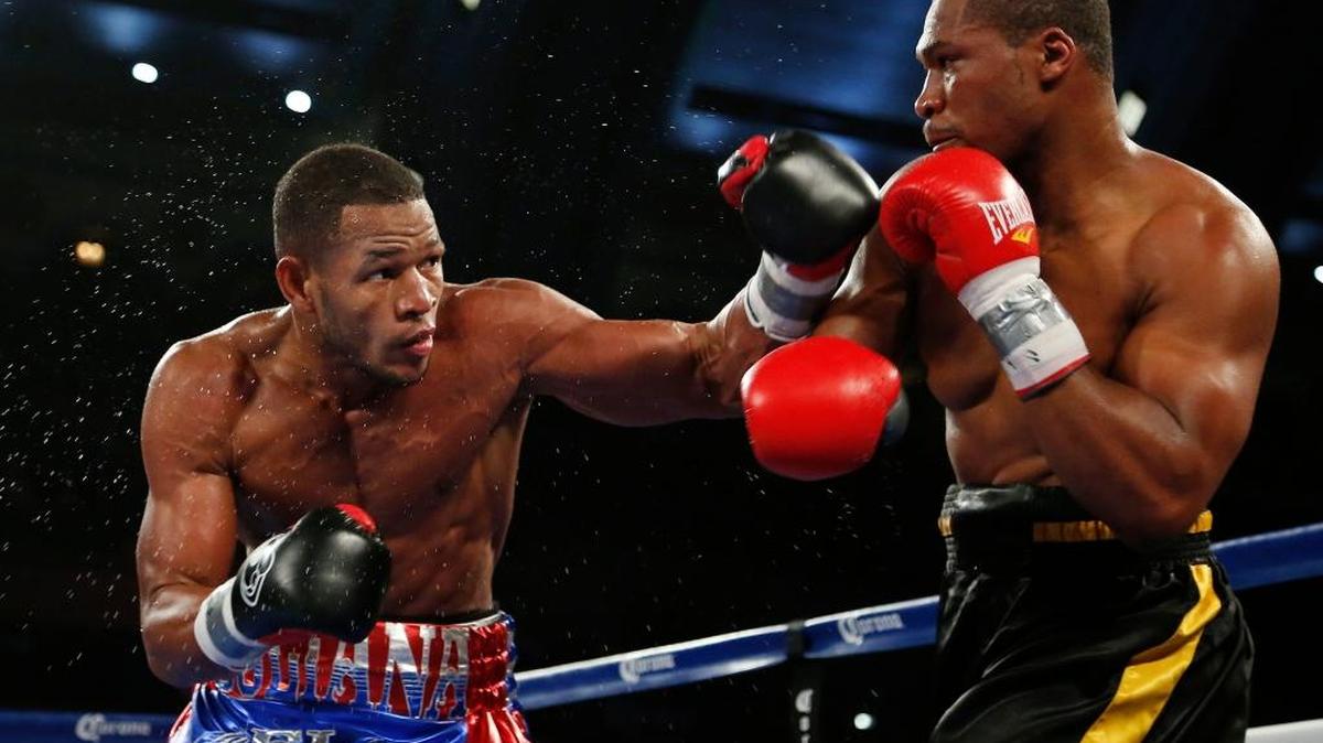 
SULLIVAN BARRERA cuando se impuso por nocaut en el cuarto round a Rowland Bryant en noviembre del 2014.
