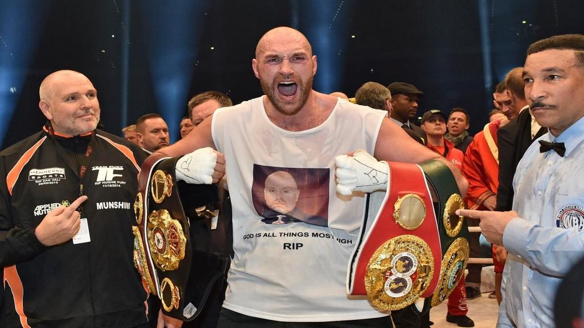 EL BRITANICO Tyson Fury celebra tras derrotar a Wladimir Klitschko en la pelea celebrada el 29 de noviembre del 2015 en Alemania.