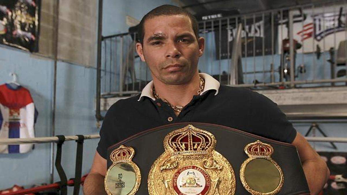 
Richard Abril peleará el 23 de enero contra Anthony Crolla en la Arena Phones 4u en Manchester, Inglaterra.
