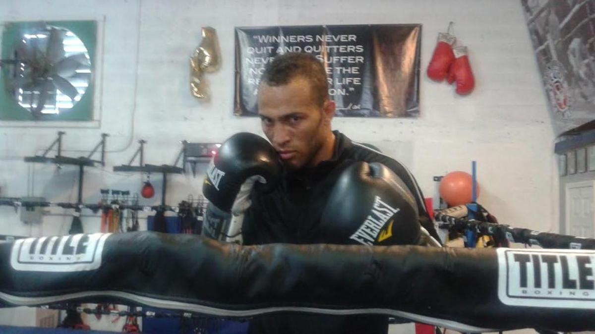LIVÁN NAVARRO entrena en Miami para su pelea de este viernes en California.