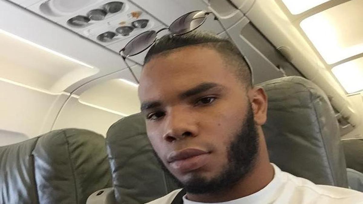 
HAIRON SOCARRAS en el vuelo que le llevó a La Habana el 24 de abril.
