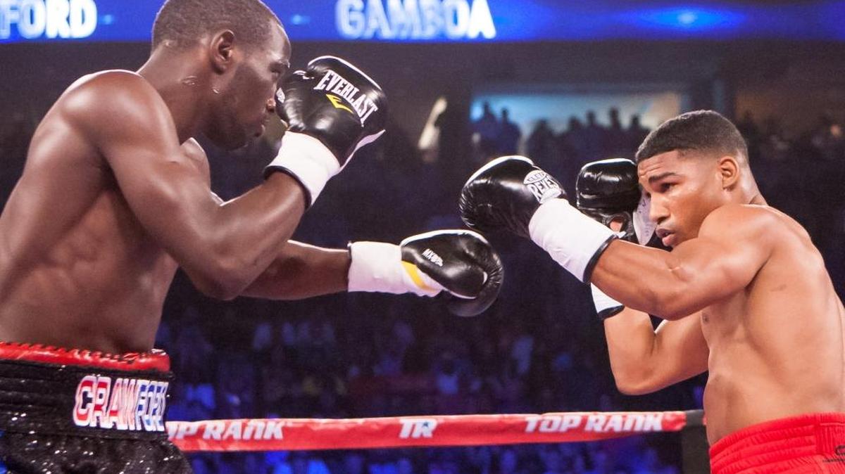 YURIORKIS GAMBOA cuando estuvo frente a frente contra Terence Crawford el 28 de junio del 2014.