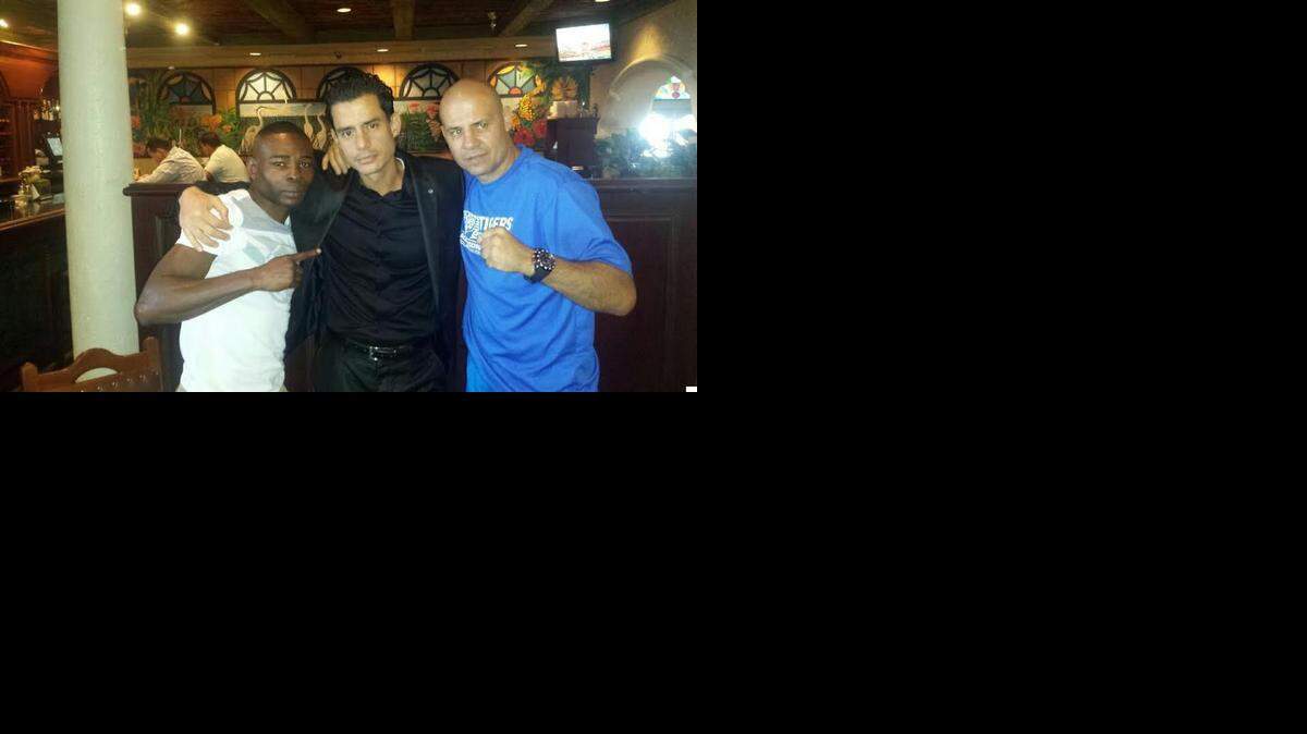 
Guillermo Rigondeaux, Kenji Sato y Erik Castaños (de izq. a der.).
