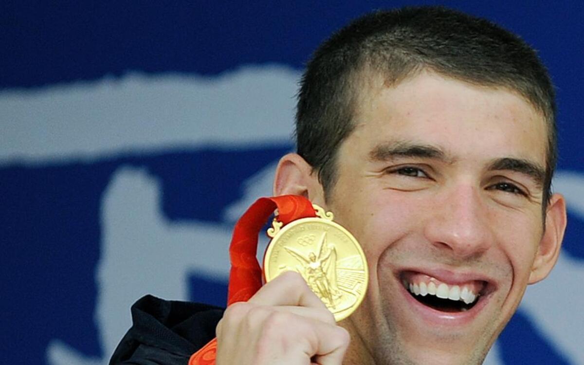 El nadador estadounidense Michael Phelps tratará de agigantar su leyenda en los Juegos de Río en los que intentará sumar, al menos, tres medallas más a las veintidós -18 oros, 2 platas y 2 bronces-, que le convierten en el deportista más laureado de la historia olímpica.