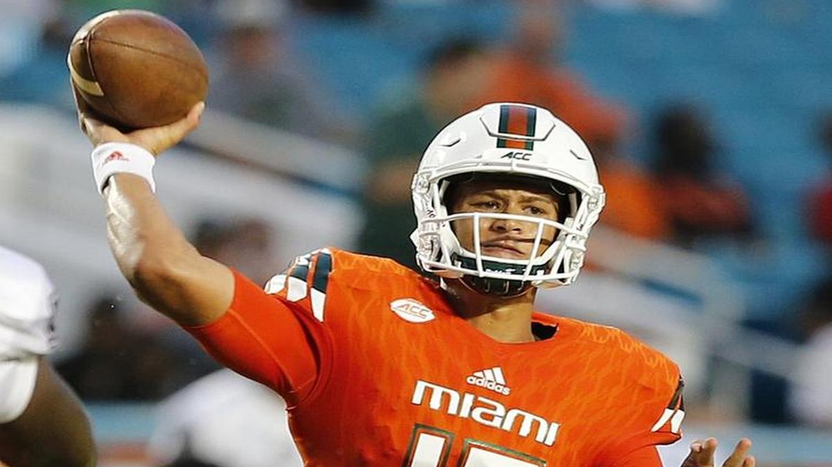 
Brad Kaaya ha pasado para 460 yardas y tres TDs.
