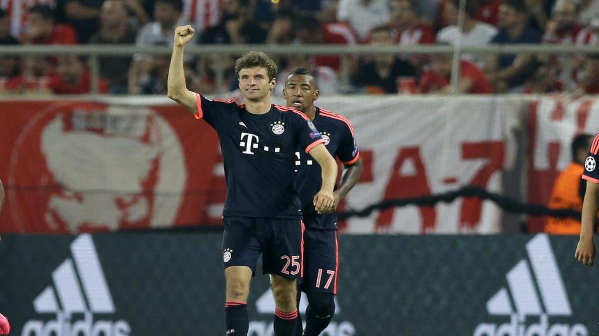
 Thomas Mueller celebra un gol para el Bayern Munich en el triunfo 3-0 ante el Olympiakos, en el partido de Liga de Campeones, celebrado el 16 de septiembre del 2015.
