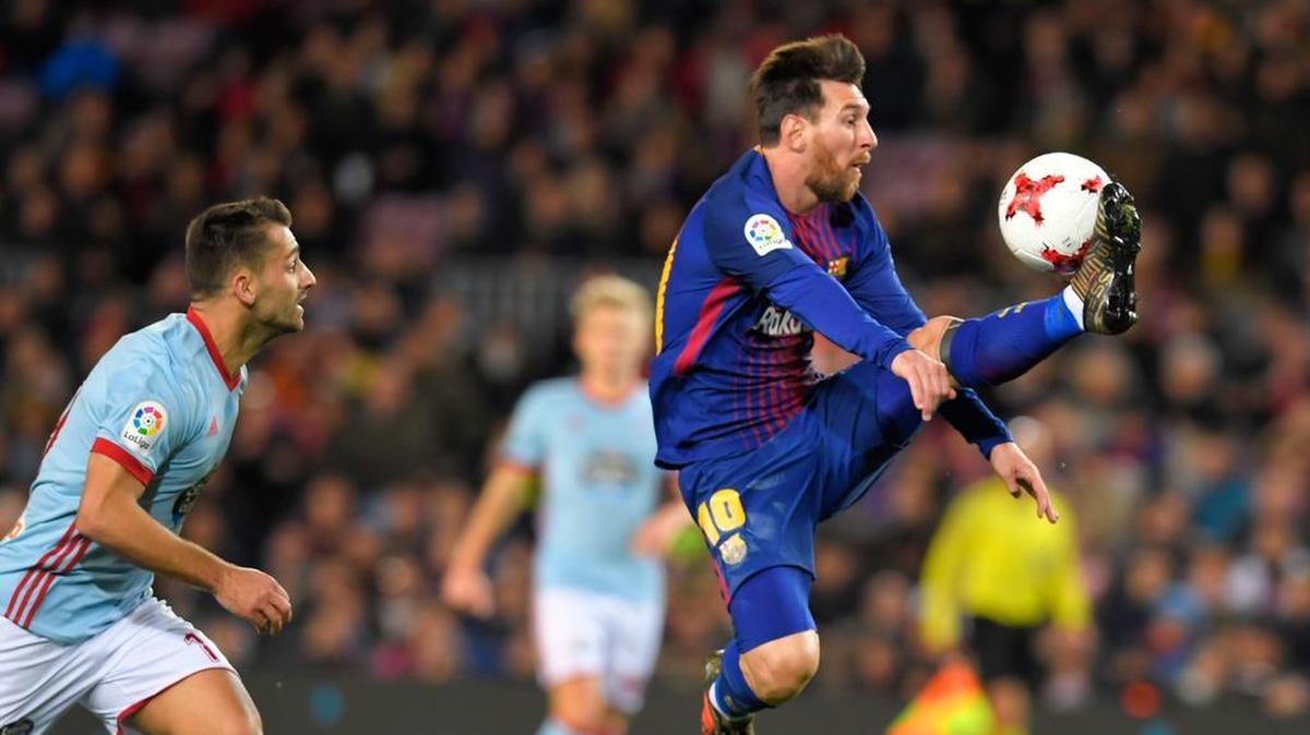 El Barcelona se colocó este jueves en los cuartos de final de la Copa del Rey al aplastar 5-0 al Celta con un doblete de Leo Messi, que lideró al equipo azulgrana.