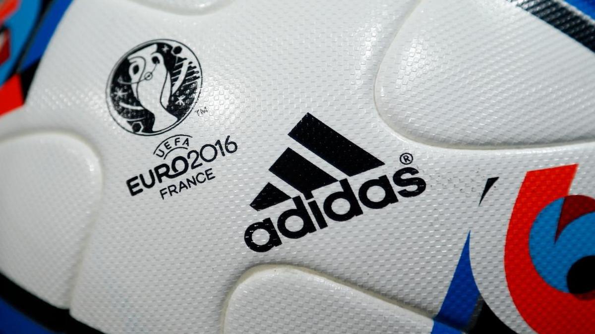 Balón oficial de la Euro 2016.