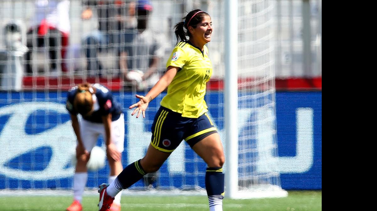 
Catalina Usme se llena de júbilo luego de uno de los goles de Colombia contra Francia, el sábado.
