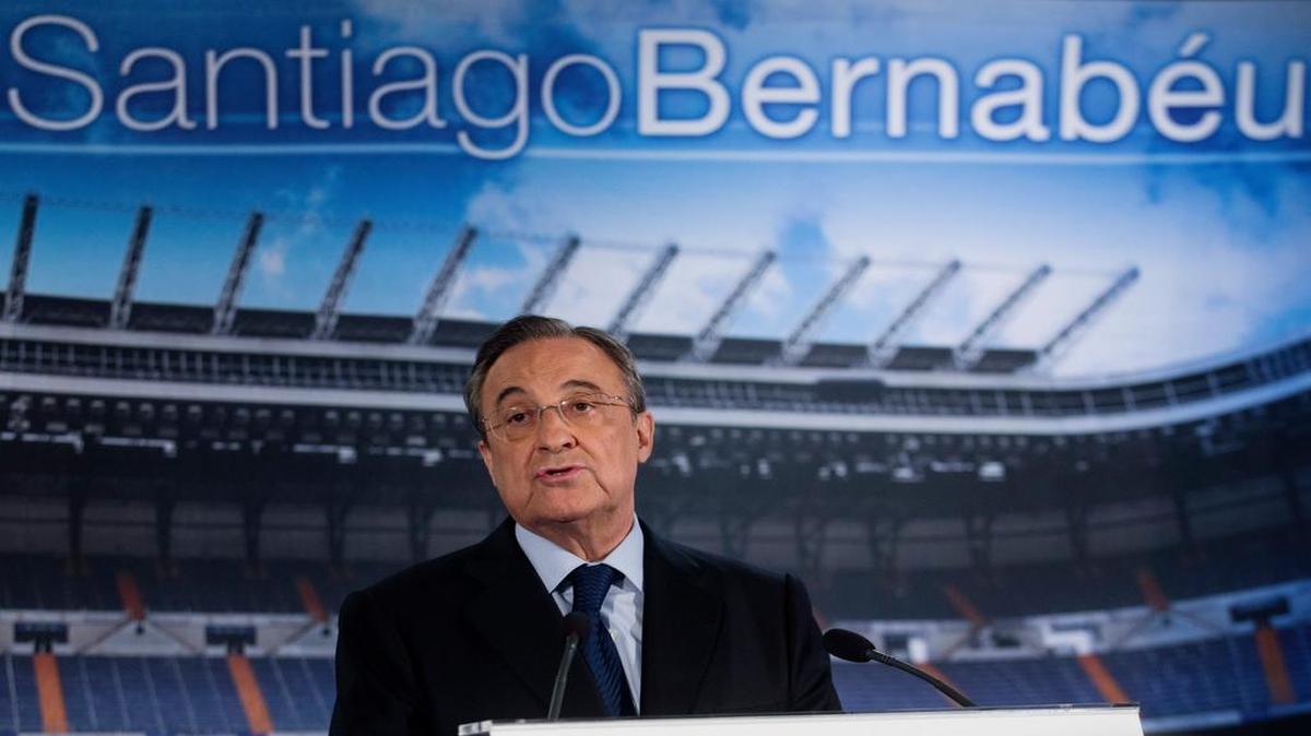 
El presidente del Real Madrid President Florentino Pérez anuncia ell depido del entrenador Carlo Ancelotti.
