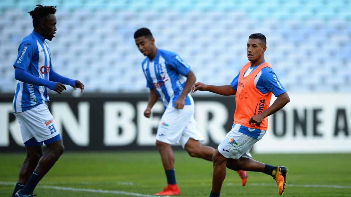 Jugadores de Honduras entrenan en el estadio ANZ de Sidney con vistas al partido con Australia, el 13 de noviembre del 2017.