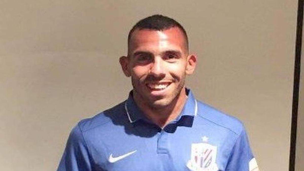 El portavoz del Shanghai Shenhua Ma Yue señaló que “Tevez debería haber comprendido ya que claramente no puede ser titular únicamente por su fama”, haciendo referencia al bajo nivel mostrado por la estrella argentina, este lunes en la red social Weibo.
