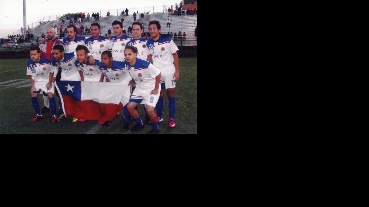 
Seleccion Chile se alista con su capitán Chris Reyes y su estratega Oscar Vásquez.
