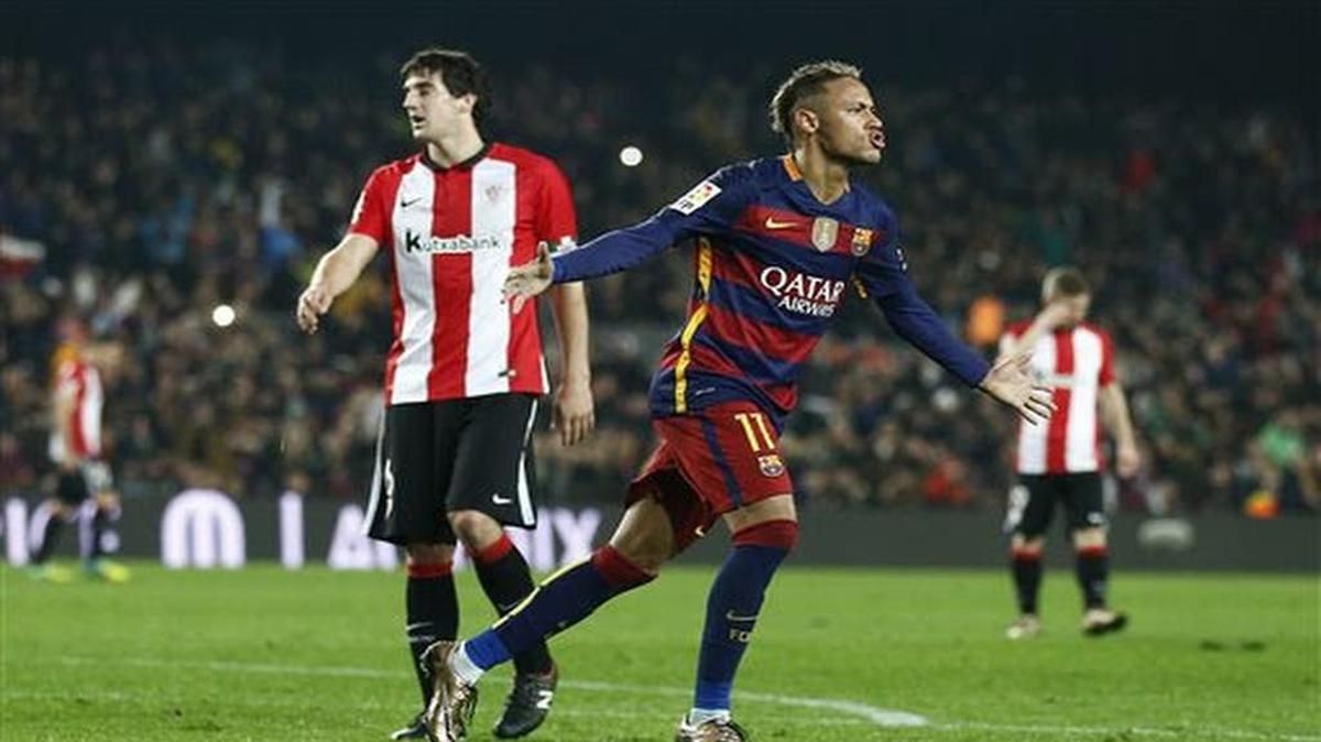 Neymar celebra tras marcar el tercer gol del Barcelona en la victoria 3-1 ante el Athletic Bilbao por los cuartos de final de la Copa del Rey el miércoles 27 de nero de 2016.