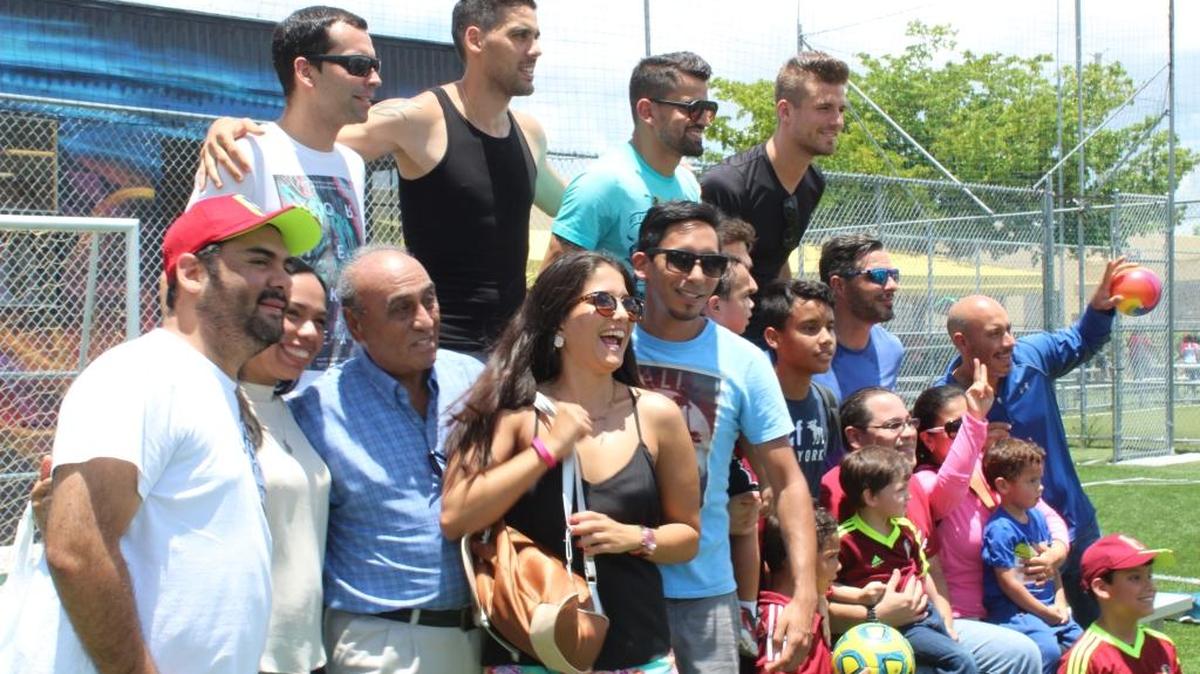 El entrenador Ricardo Páez y los vinotinto Gabriel Cíchero, Tomás Rincón y Christian Santos, el sábado en Miami.