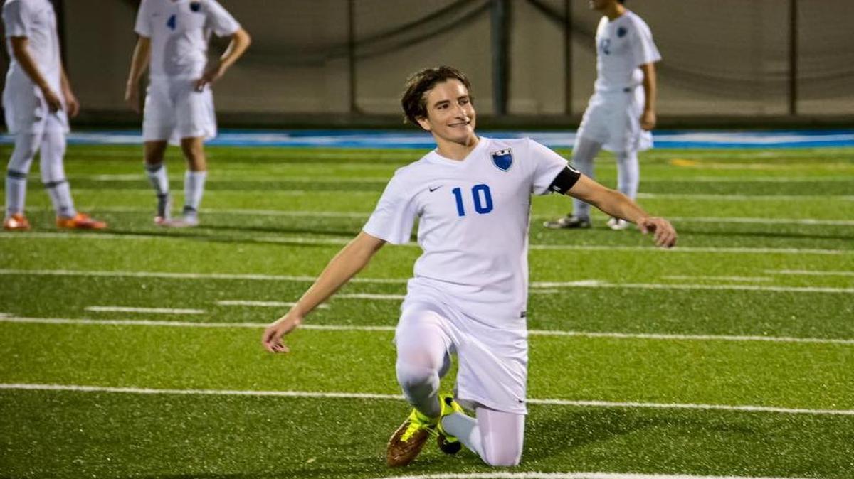 Netanel Silberman, estudiante de 12 avo grado del Scheck Hillel Community School, fue nombrado Jugador del Año de fútbol en la división 1A del estado de Florida. Marcó 46 goles y acumuló 14 asistencias en un total de 20 partidos.