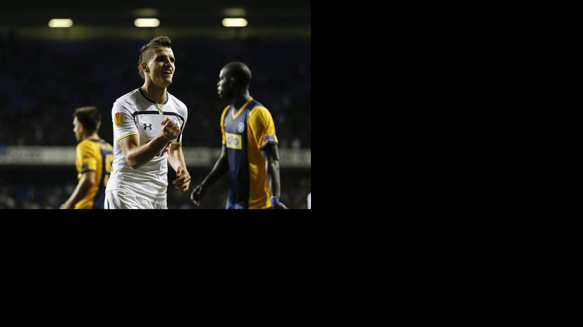 
El argentino Erik Lamela, del Tottenham, celebra un gol en la Liga Europa, el jueves en Londres.
