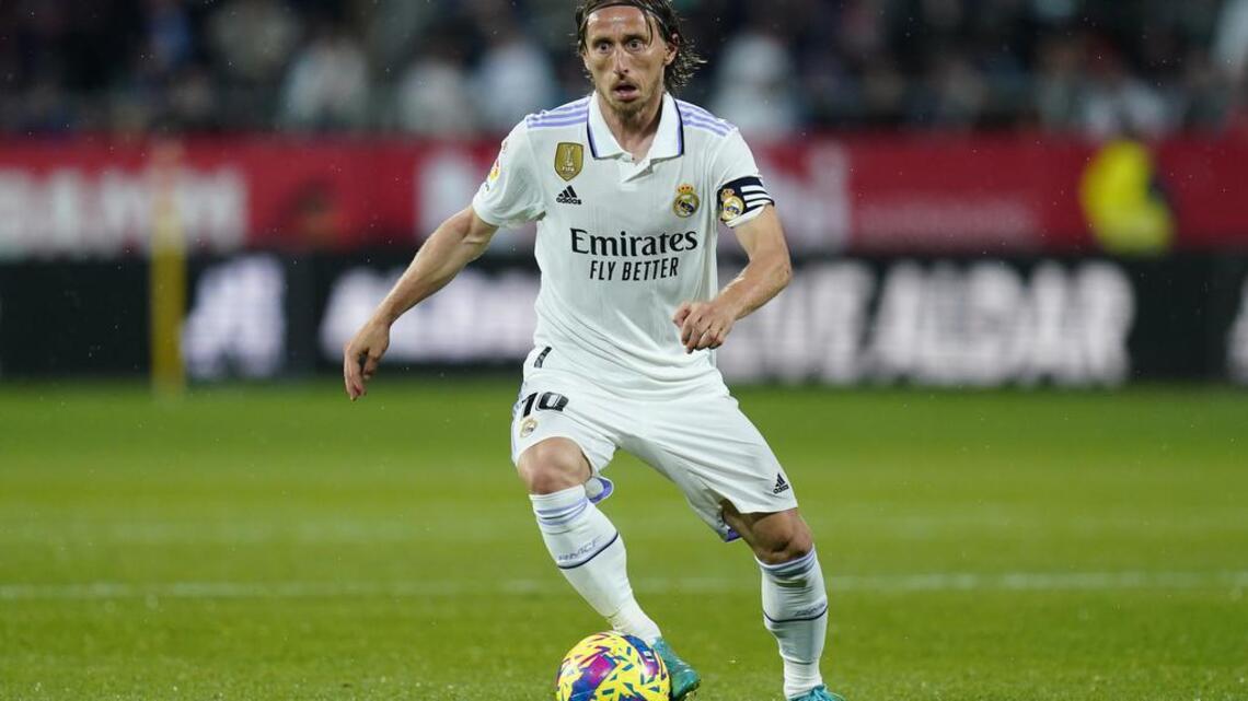 Greg Cote’s Hot Button Top 10: Madrid’s Luka Modric to join Messi? Plus Dolphins, Prime stumble, more