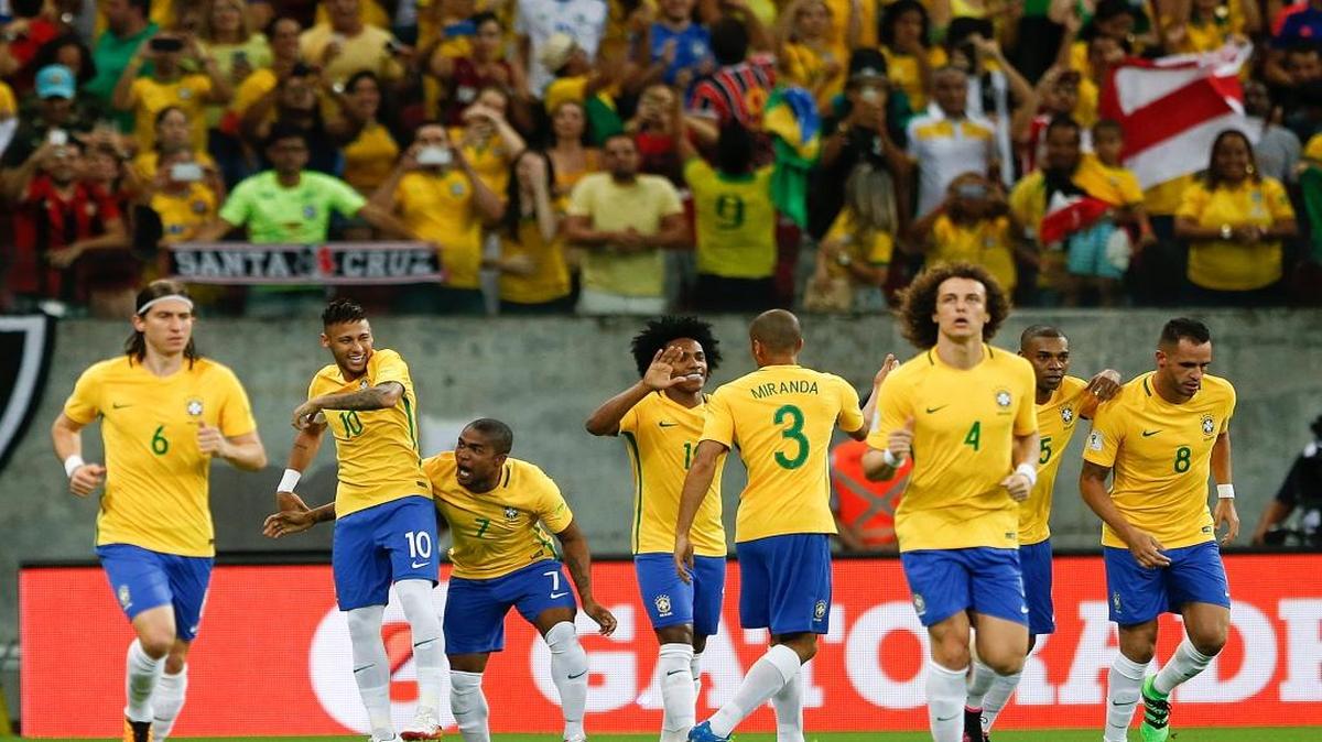 Brasil ganó sus cuatro partidos por las eliminatorias mundialistas desde que Tite tomó las riendas de la selección. Está detrás de Alemania (2) y Argentina, que conservó el primer lugar.