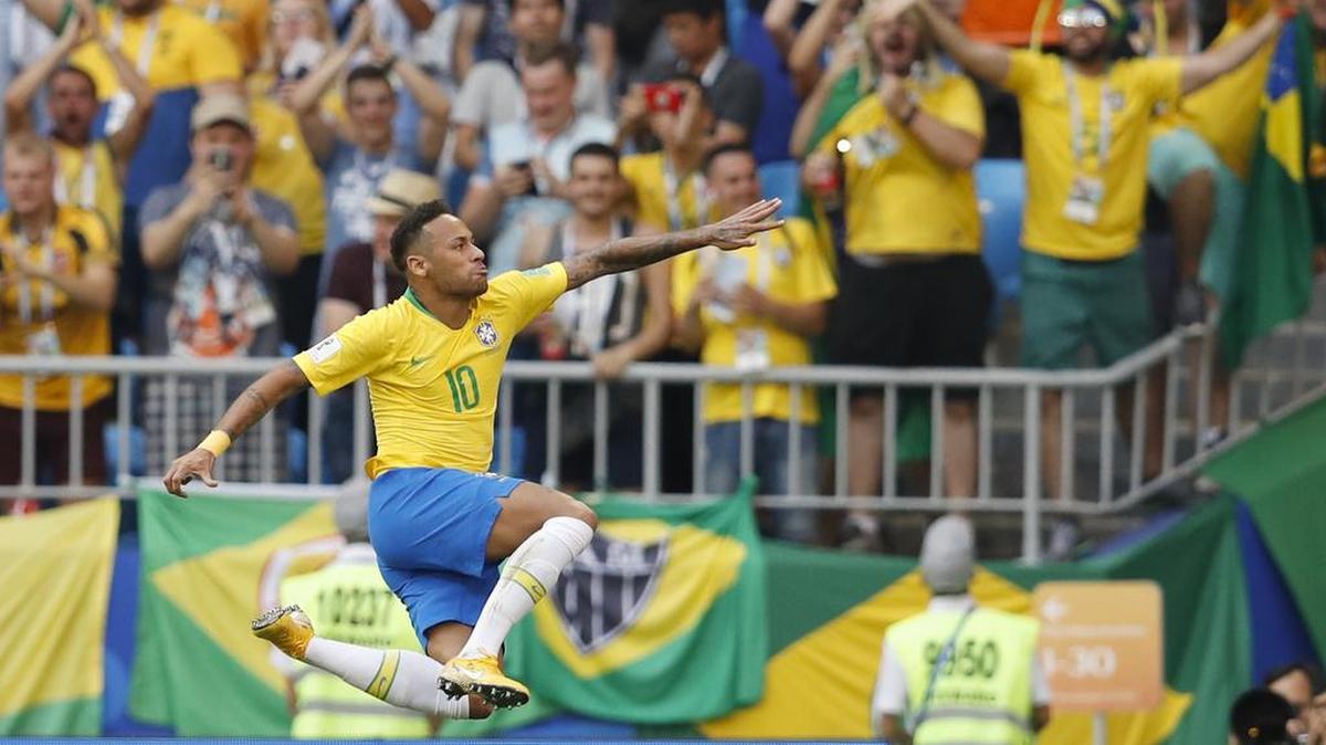 Neymar celebra su gol contra México en el partido celebrado el 2 de julio de 2018 en Samara, Rusia.