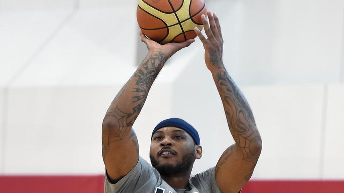 
El baloncestista estadounidense Carmelo Anthony anunció el lunes 24 de agosto en San Juan que los ingleses Adrian Whitbread y Neil Sillett serán, respectivamente, el técnico y gerente general del Puerto Rico FC, club del que el deportista norteamericano es propietario.
