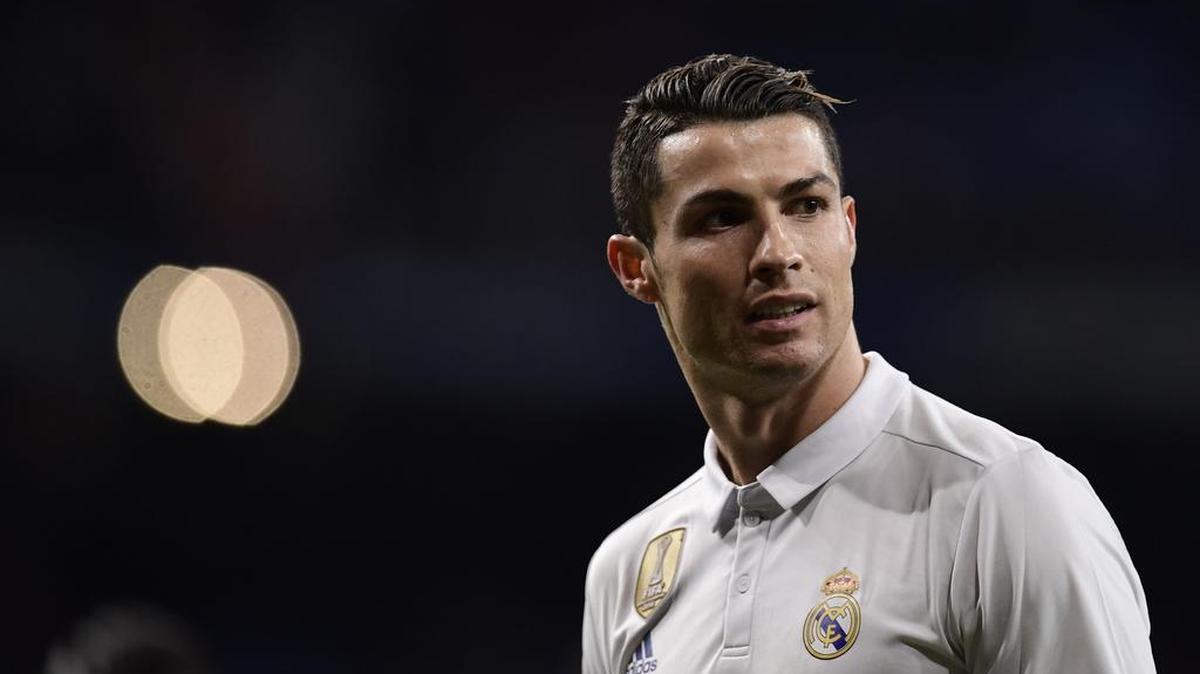 El portugués Cristiano Renaldo en un partido para su equipo, el Real Madrid.
