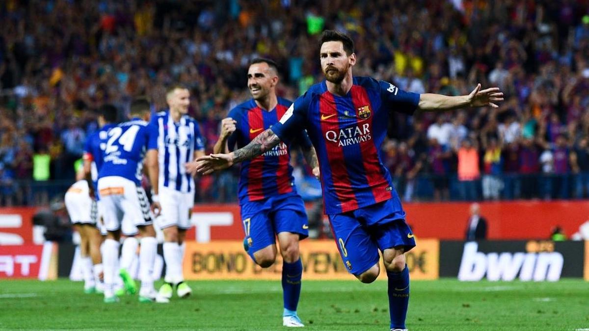 Lionel Messi, del FC Barcelona, celebra luego de anotar el primer gol en la final de la Copa del Rey contra el Alavés, en el estadio Vicente Calderón, el sábado 27 de mayo del 2017 en Madrid.