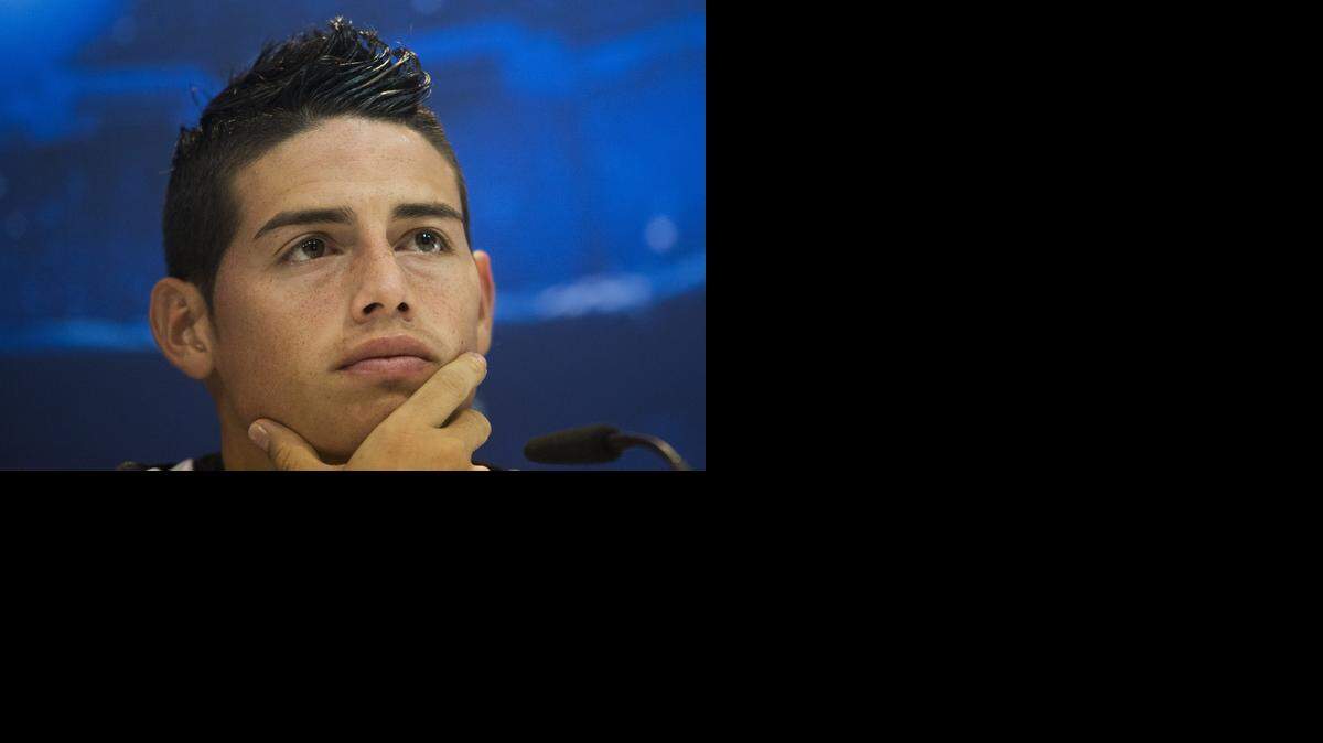 
James Rodríguez habla en una conferencia de prensa el lunes en Madrid, previo al partido contra el Basilea en la Liga de Campeones.



