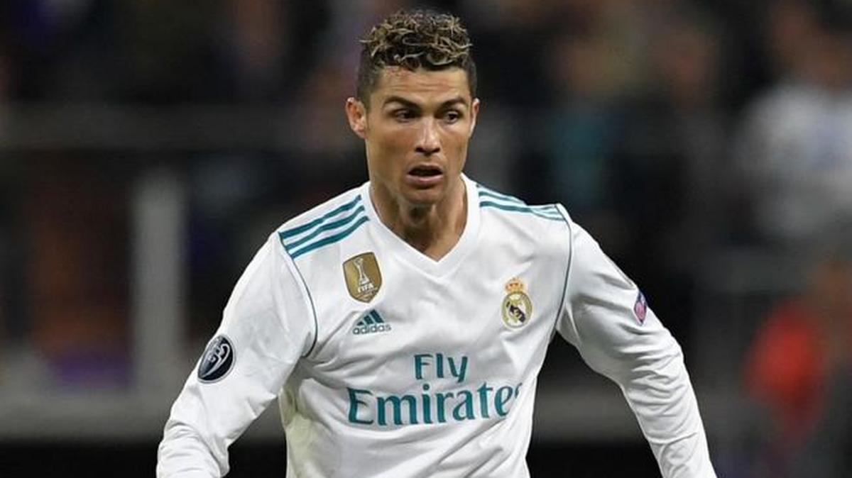 El delantero Cristiano Ronaldo es la gran amenaza del Real Madrid para el Clásico del domingo en el Camp Nou.