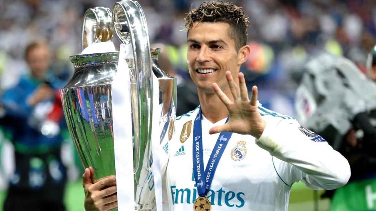 El portugués Cristiano Ronaldo explicó en una carta difundida por el Real Madrid en su página web los motivos por los que ha decidido finalizar su etapa en el club blanco tras nueve años, “los más felices” de su vida, e iniciar una nueva en el Juventus italiano.