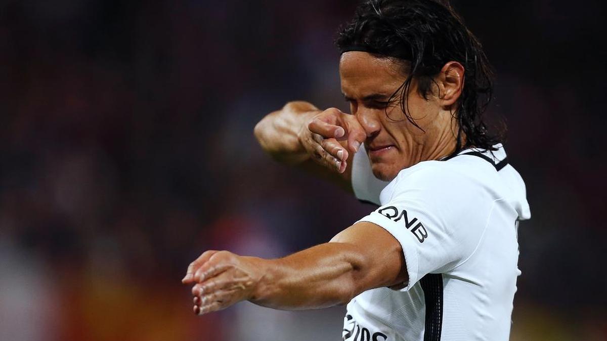 Edinson Cavani, del París Saint-Germain, celebra uno de sus goles contra el Caen, el viernes 16 de septiembre del 2016, en el estadio Michel d'Ornano, en Caen, al noroeste de Francia.