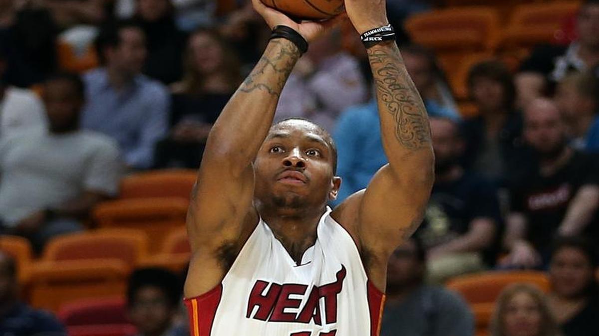 El defensa Rodney McGruder se quedó con la última plaza del Heat, gracias a su gran pretemporada.