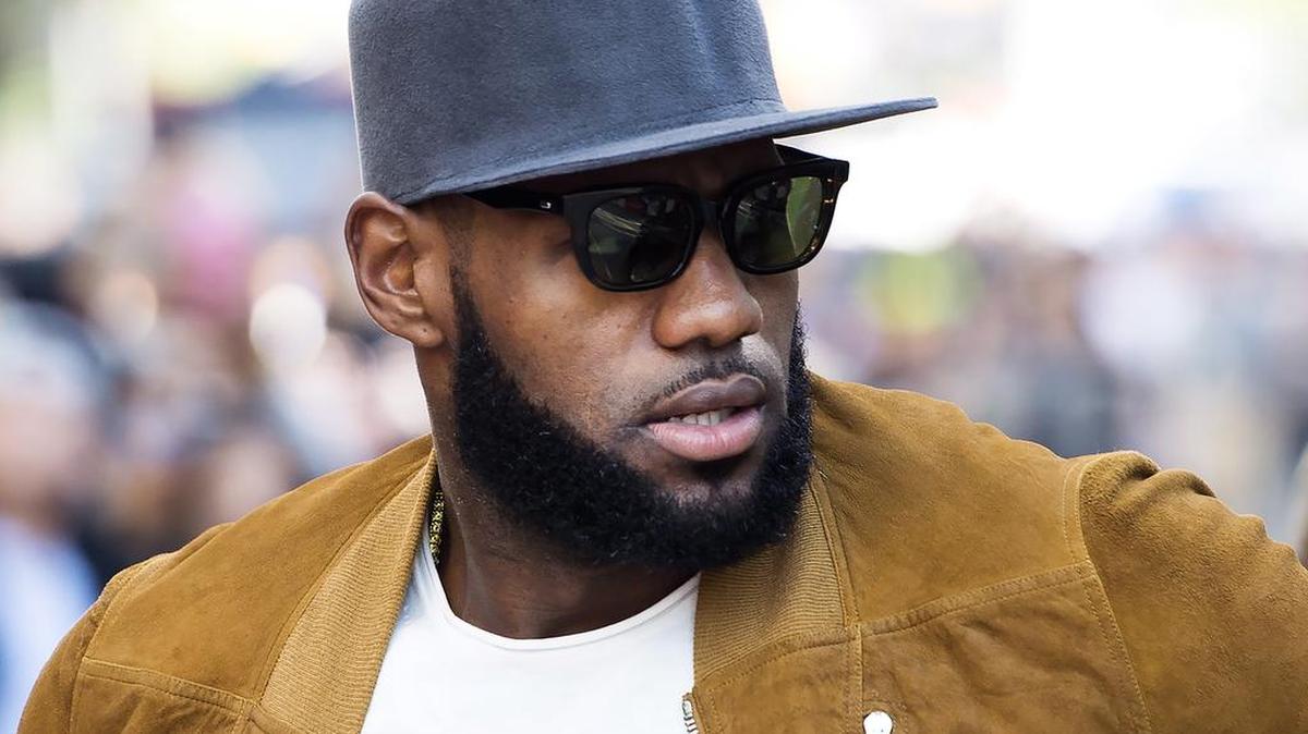 La estrella de baloncesto LeBron James asiste al estreno del documental “The Carter Effect”, el 9 de septiembre de 2017, en el Festival Internacional de Cine de Toronto.
