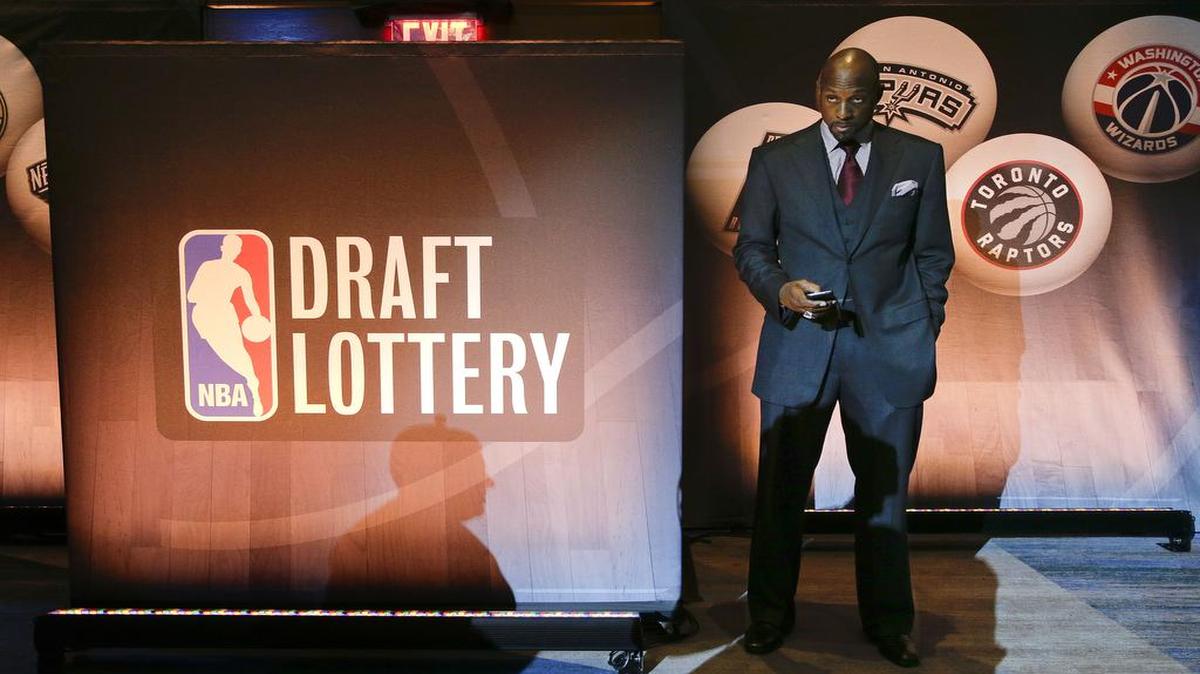 
El vicepresidente del Heat Alonzo Mourning estuvo presente en la ceremonia del draft, el martes.

