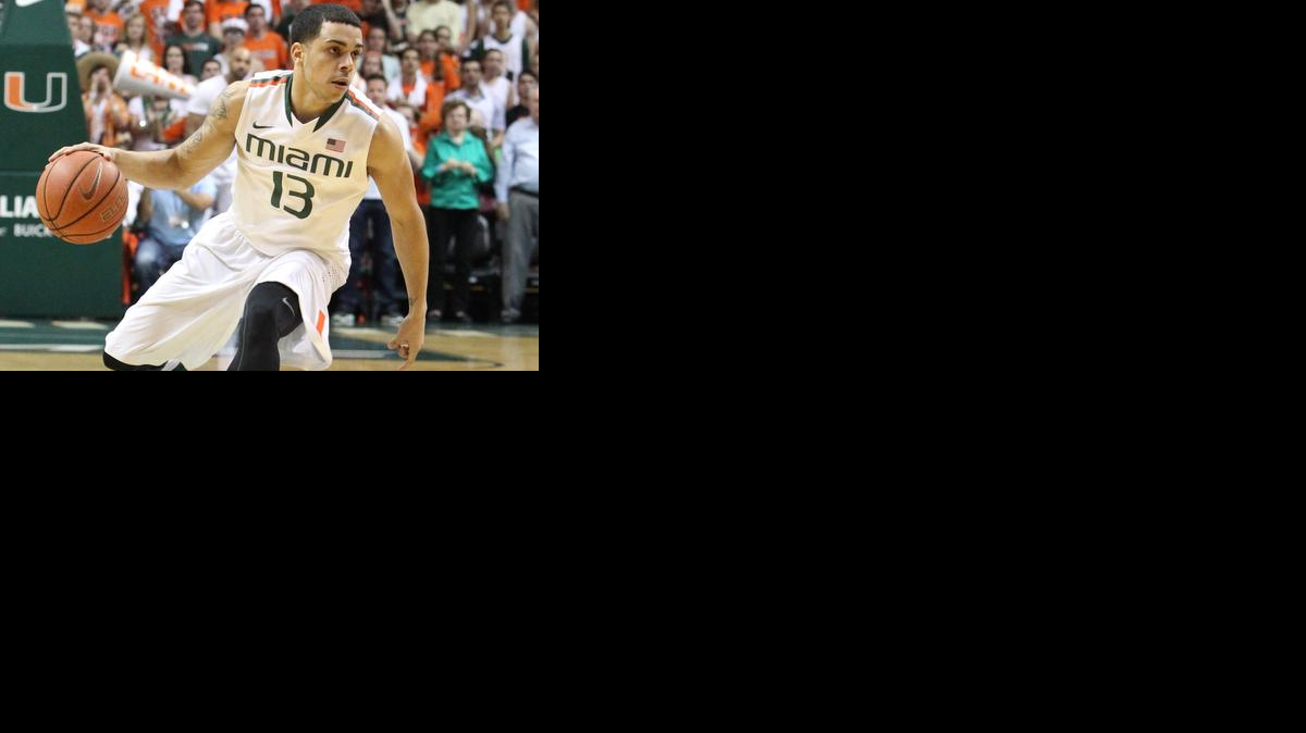 
Angel Rodríguez fue la máxima figura a la ofensiva por los Huracanes con en el partido contra los Seminoles, el miércoles en el BankUnited Center en Coral Gables.


