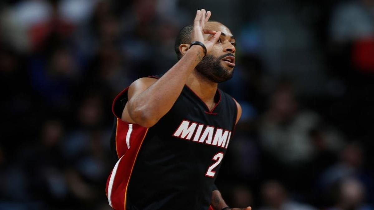 Wayne Ellington anotó 22 puntos, con cinco triples, en el partido ante los Nuggets, el 30 de noviembre del 2016 en Denver.