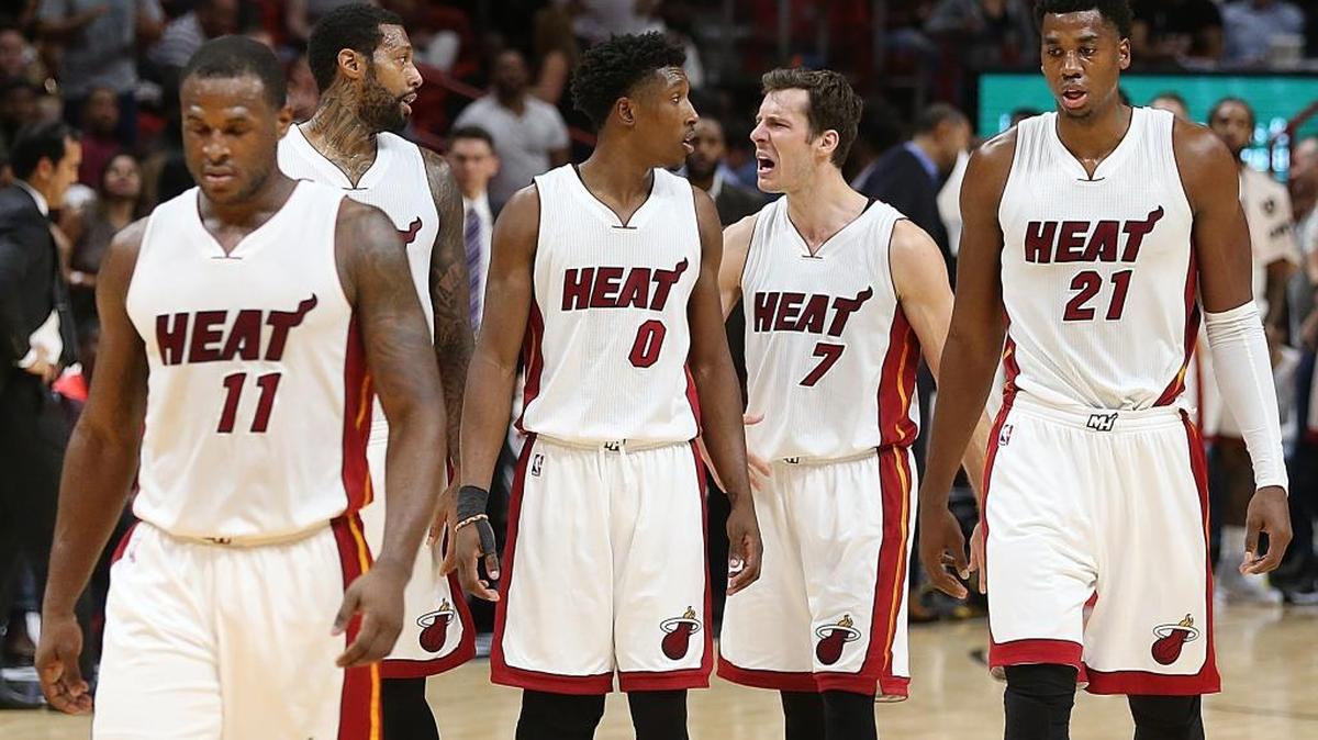 El quinteto del Heat formado por Dion Waiters (#11), James Johnson, Josh Richardson (#8), Goran Dragic (#7) y Hassan Whiteside (#21), ante los Buks el 17 de noviembre, ha sido uno de los mejores esta temporada.