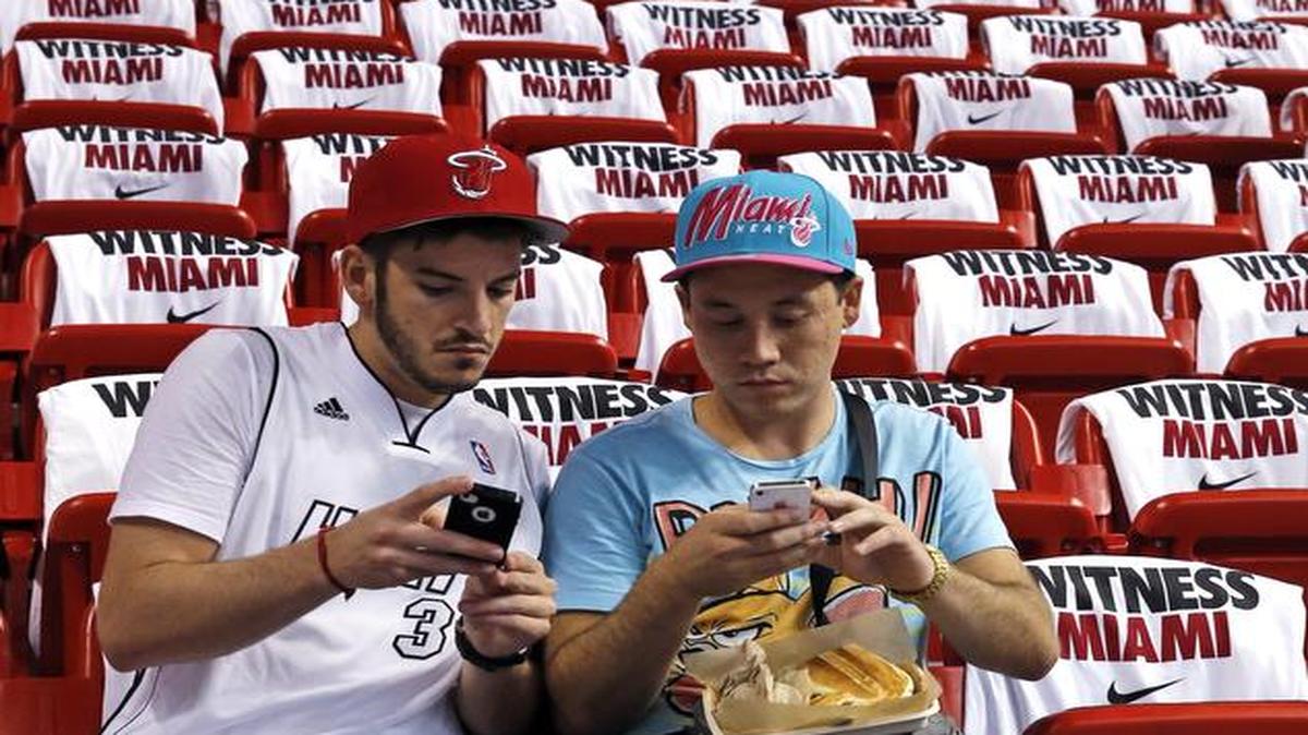 
Los precios de algunos boletos para ver al Heat en Miami han disminuido considerablemente para la venidera temporada.
