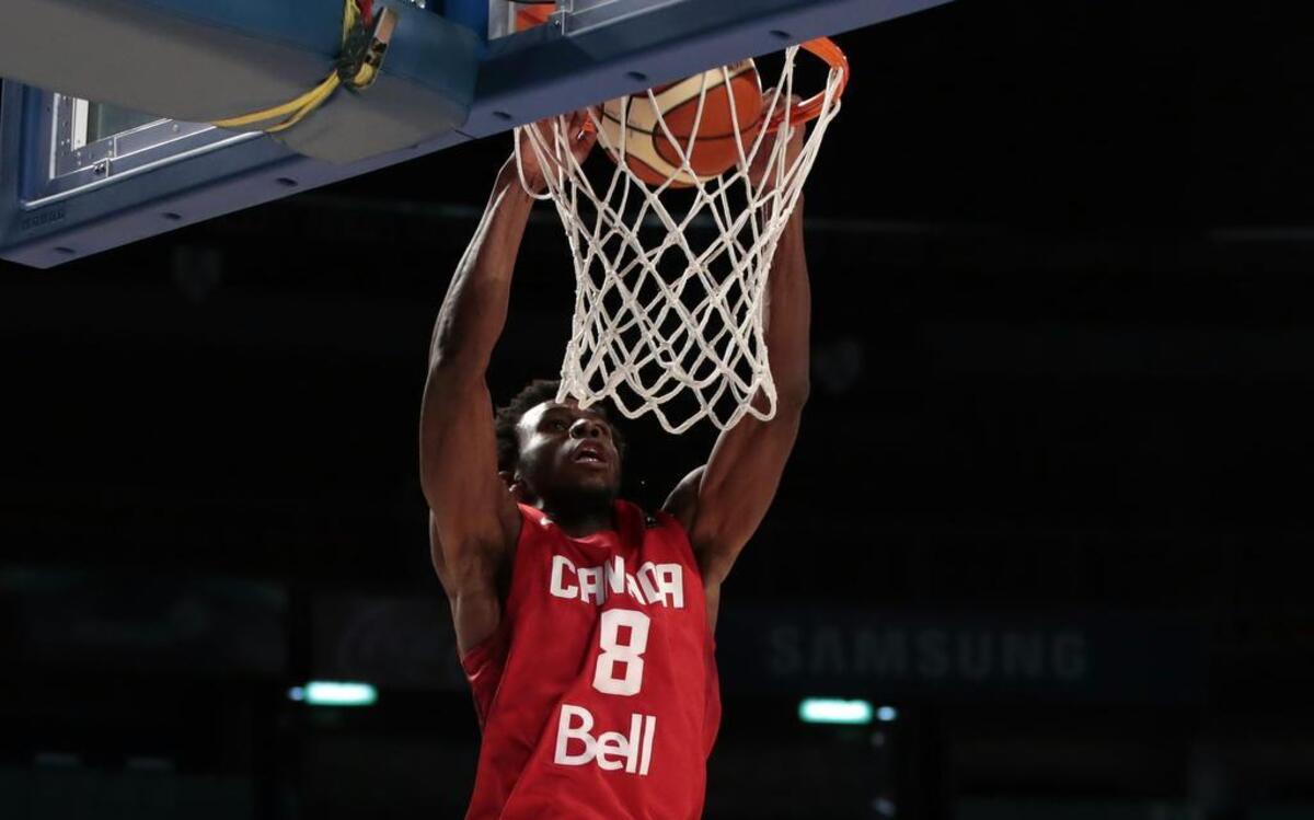 
El jugador de Canadá Andrew Wiggins clava la pelota ante República Dominicana durante un partido del Torneo FIBA Américas, clasificatorio para los Juegos Olímpicos de Río de Janeiro 2016, el 9 de septiembre del 2015.

