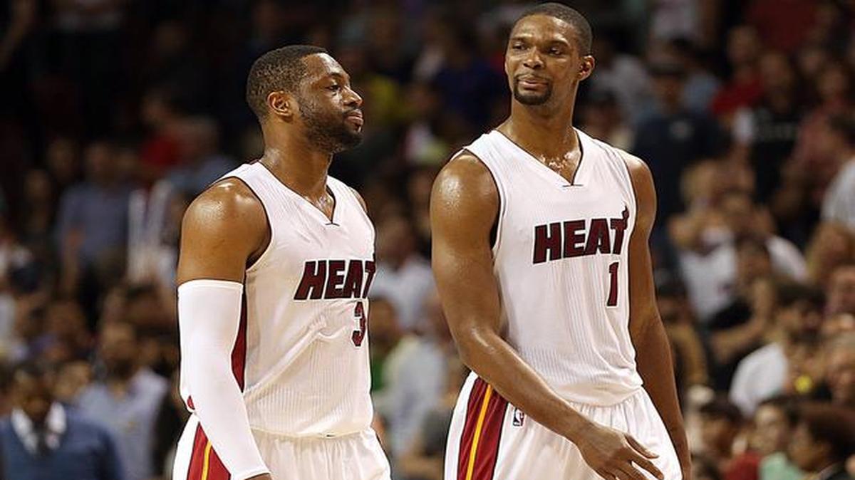 
Dwyane Wade (izq.) y Chris Bosh, piezas vitales del Heat, el 29 de diciembre.
